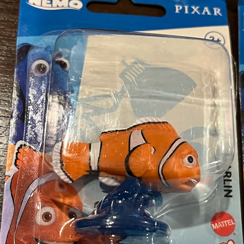 Finding Nemo Micro Figure lot Bruce Dory Nemo
Miniatures new - Picture 2 of 5